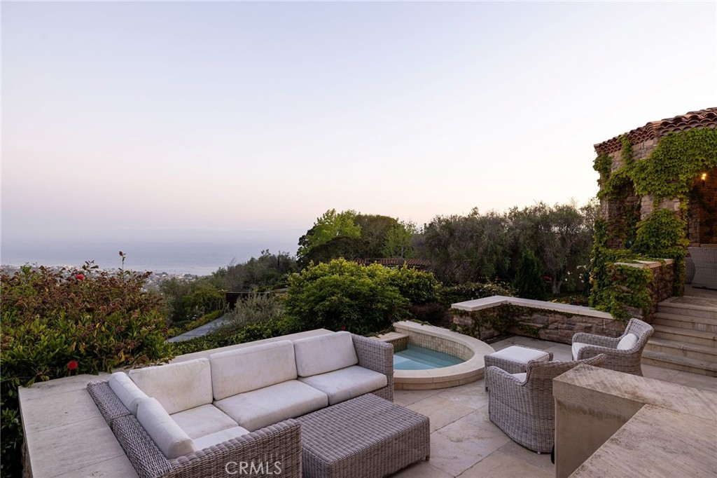 1302 Skyline Drive