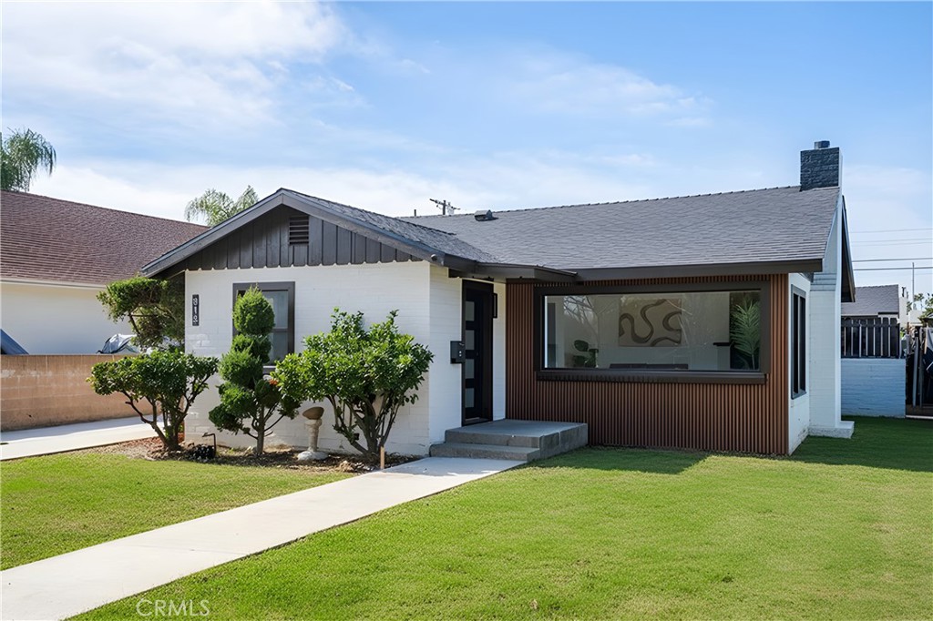 915 N Pasadena Avenue