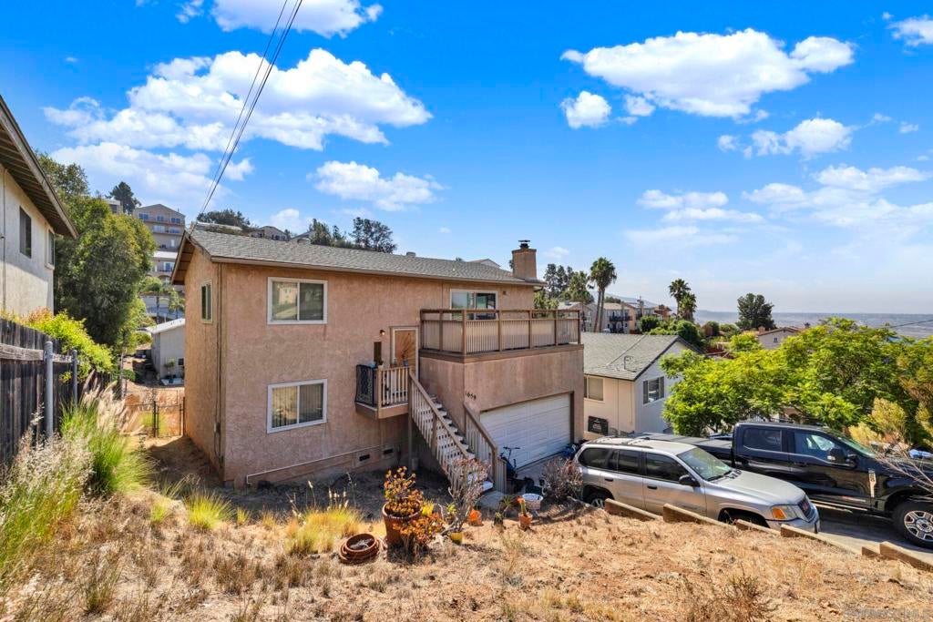 1659 Portola Ave