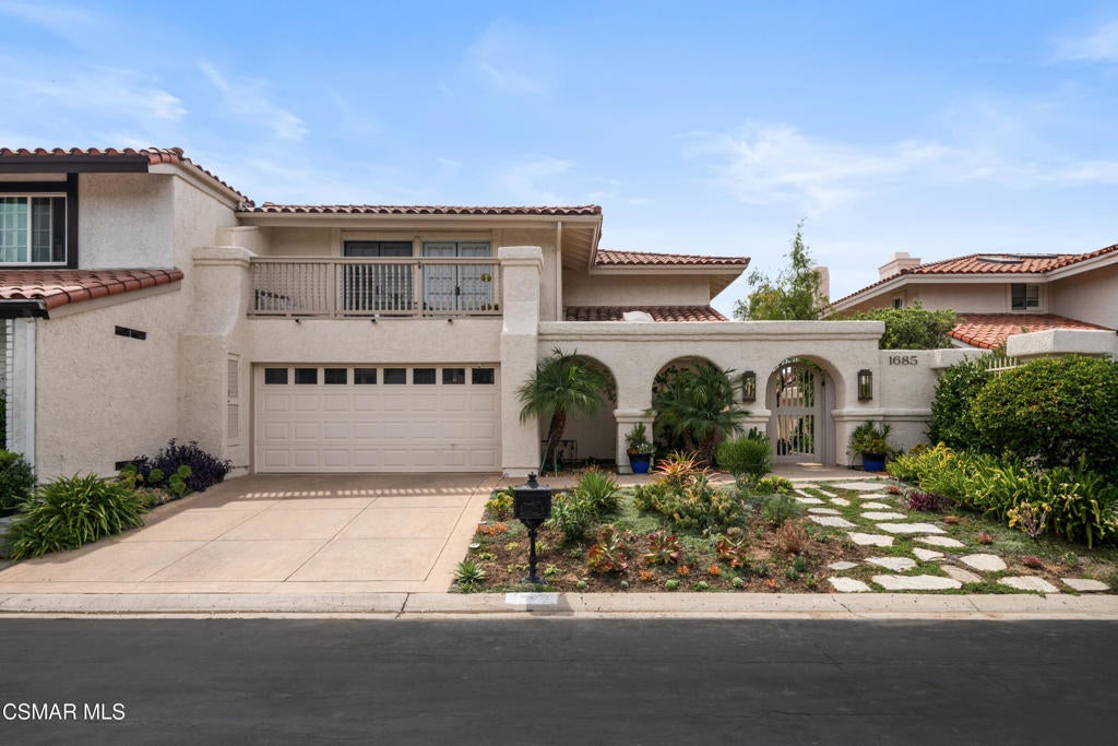1685 Plum Hollow Circle