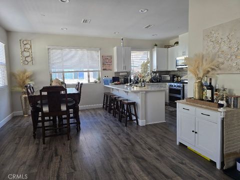 9871 Alburtis Avenue 38 Santa Fe Springs CA 90670