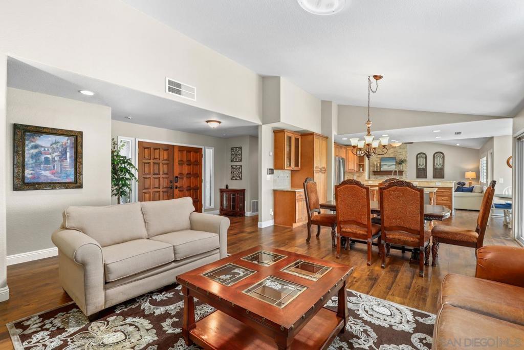 1403 Stoneridge Cir