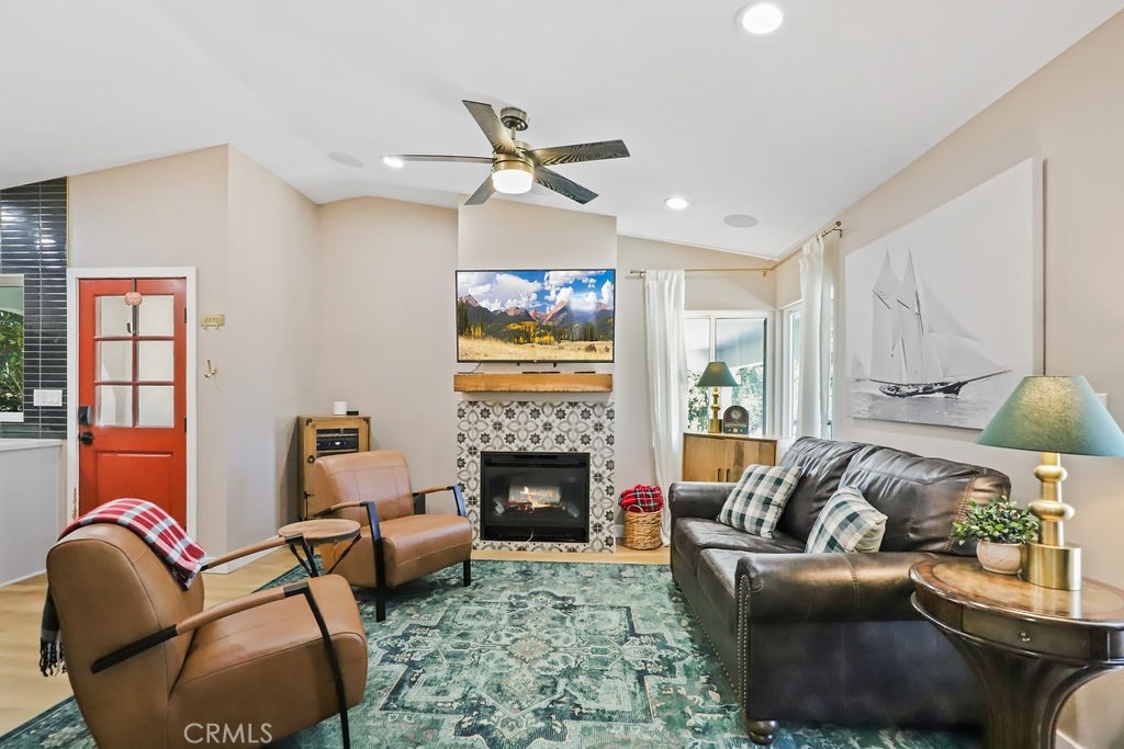 Redlands, California, 92373, United States, 6 Bedrooms Bedrooms, ,5 BathroomsBathrooms,Residential,Active,2025636