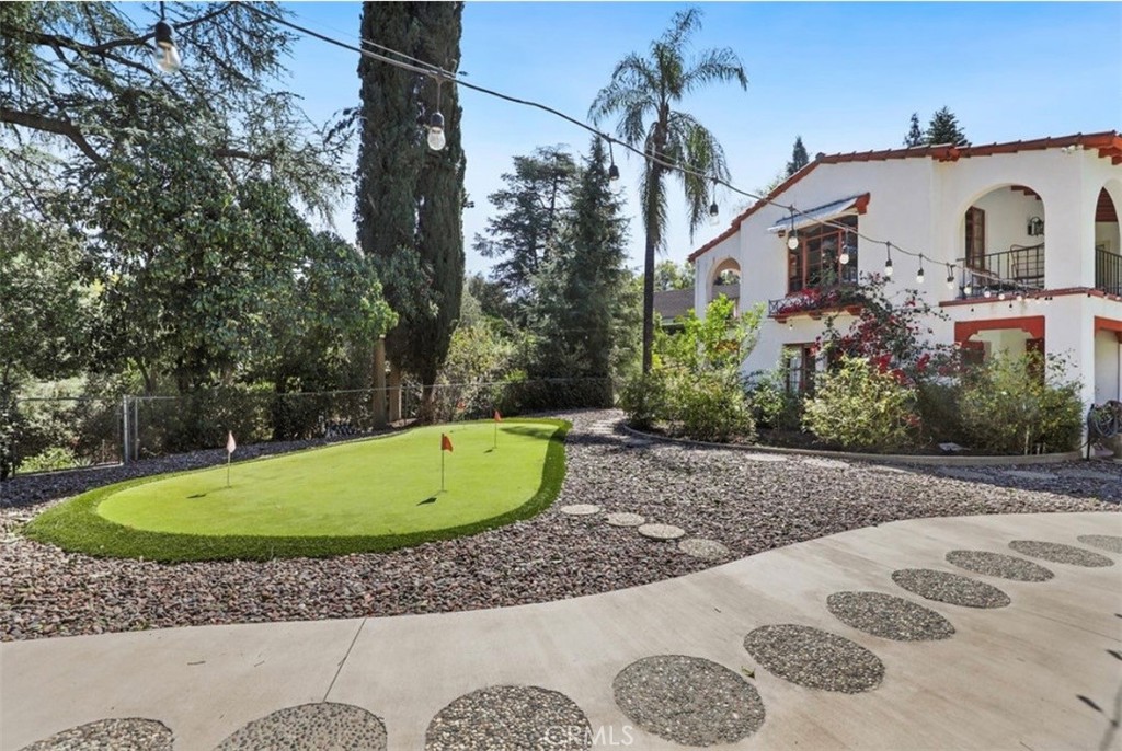 Redlands, California, 92373, United States, 6 Bedrooms Bedrooms, ,5 BathroomsBathrooms,Residential,Active,2025636