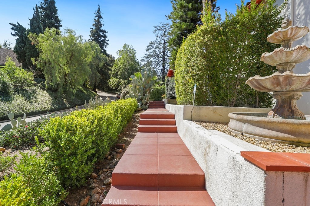 Redlands, California, 92373, United States, 6 Bedrooms Bedrooms, ,5 BathroomsBathrooms,Residential,Active,2025636