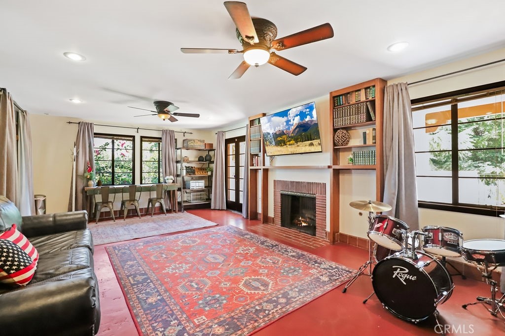 Redlands, California, 92373, United States, 6 Bedrooms Bedrooms, ,5 BathroomsBathrooms,Residential,Active,2025636