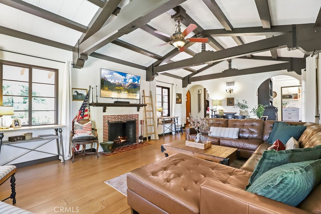 Redlands, California, 92373, United States, 6 Bedrooms Bedrooms, ,5 BathroomsBathrooms,Residential,Active,2025636