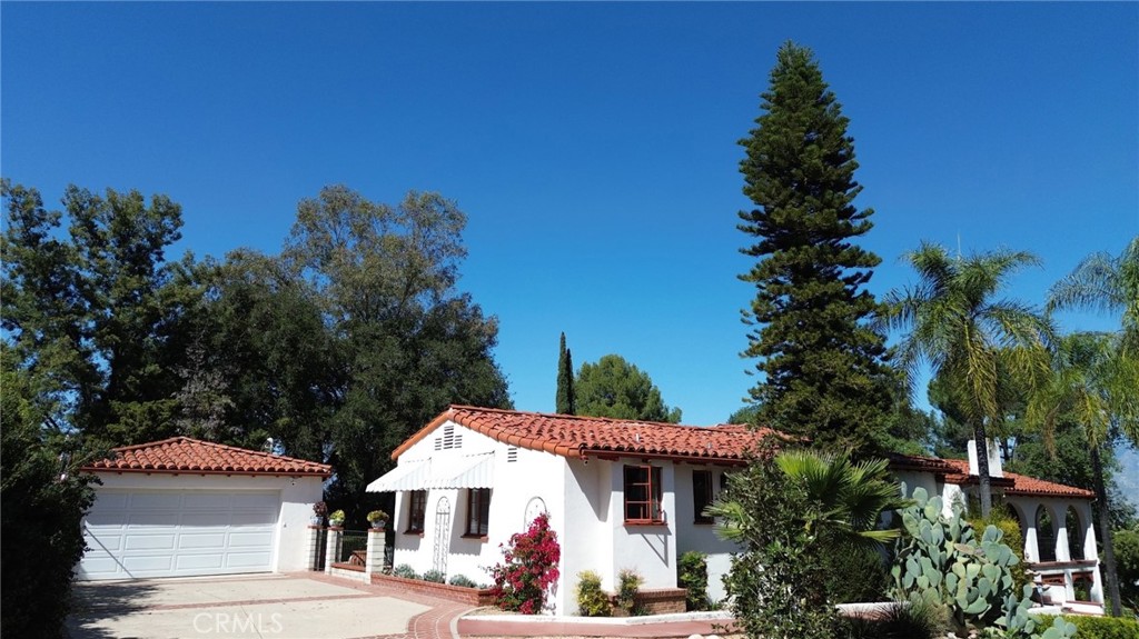 Redlands, California, 92373, United States, 6 Bedrooms Bedrooms, ,5 BathroomsBathrooms,Residential,Active,2025636