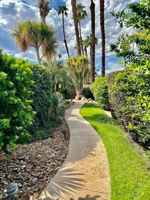 Photo of 278 San Vicente Circle, Palm Desert, CA 92260 (MLS # 219117939DA)