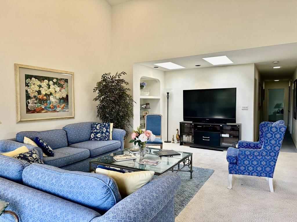 278 San Vicente Circle