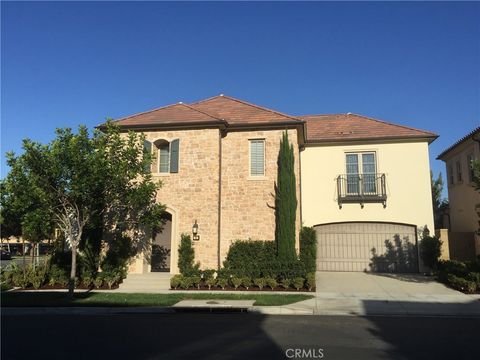 Photo of 71 Honeyflower, Irvine, CA 92620 (MLS # TR26055845)
