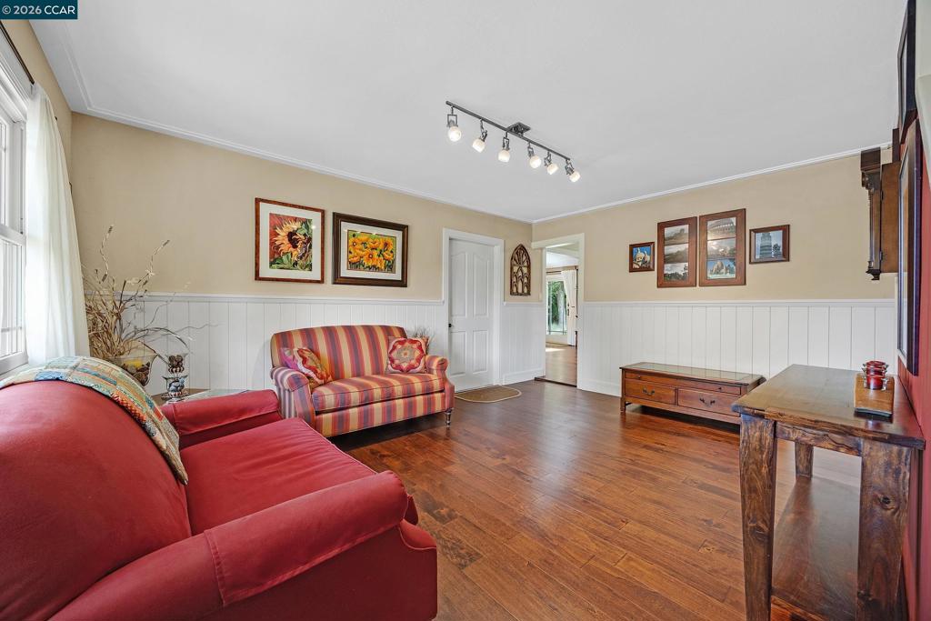 4161 Joan Ave