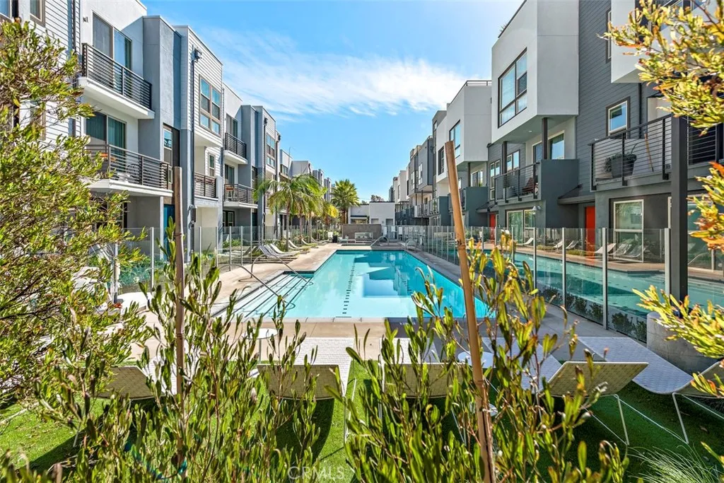 Irvine, California 92614, United States, 4 Bedrooms Bedrooms, ,4 BathroomsBathrooms,Residential,Active,201785