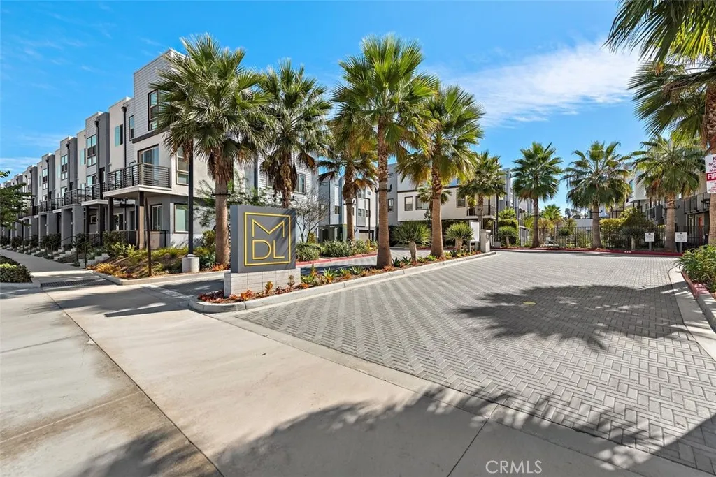 Irvine, California 92614, United States, 4 Bedrooms Bedrooms, ,4 BathroomsBathrooms,Residential,Active,201785