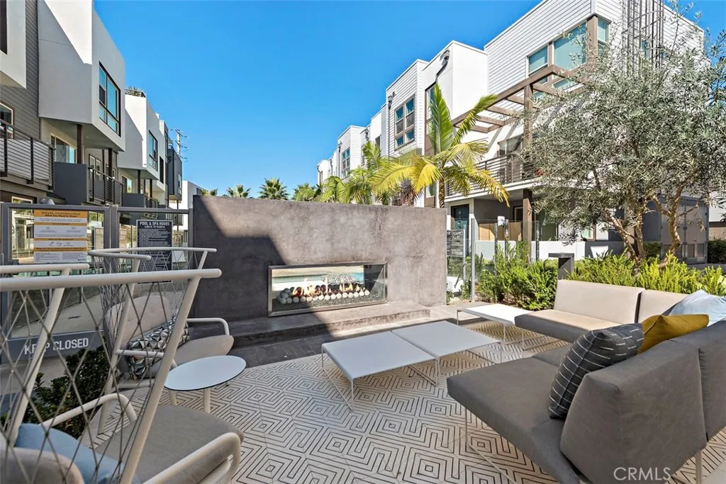 Irvine, California 92614, United States, 4 Bedrooms Bedrooms, ,4 BathroomsBathrooms,Residential,Active,201785