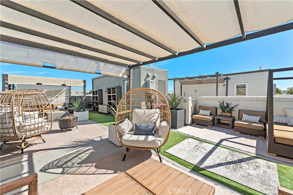 Irvine, California 92614, United States, 4 Bedrooms Bedrooms, ,4 BathroomsBathrooms,Residential,Active,201785