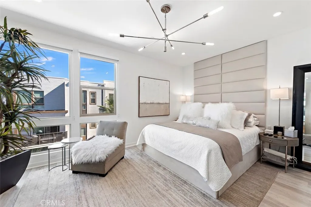 Irvine, California 92614, United States, 4 Bedrooms Bedrooms, ,4 BathroomsBathrooms,Residential,Active,201785