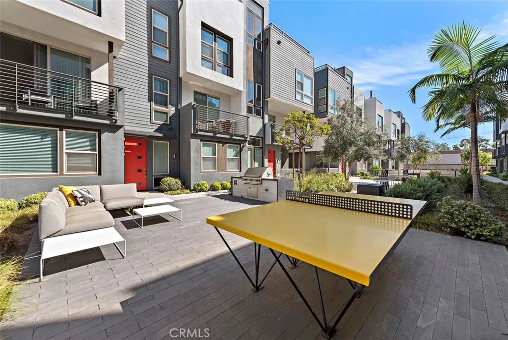 Irvine, California 92614, United States, 4 Bedrooms Bedrooms, ,4 BathroomsBathrooms,Residential,Active,201785