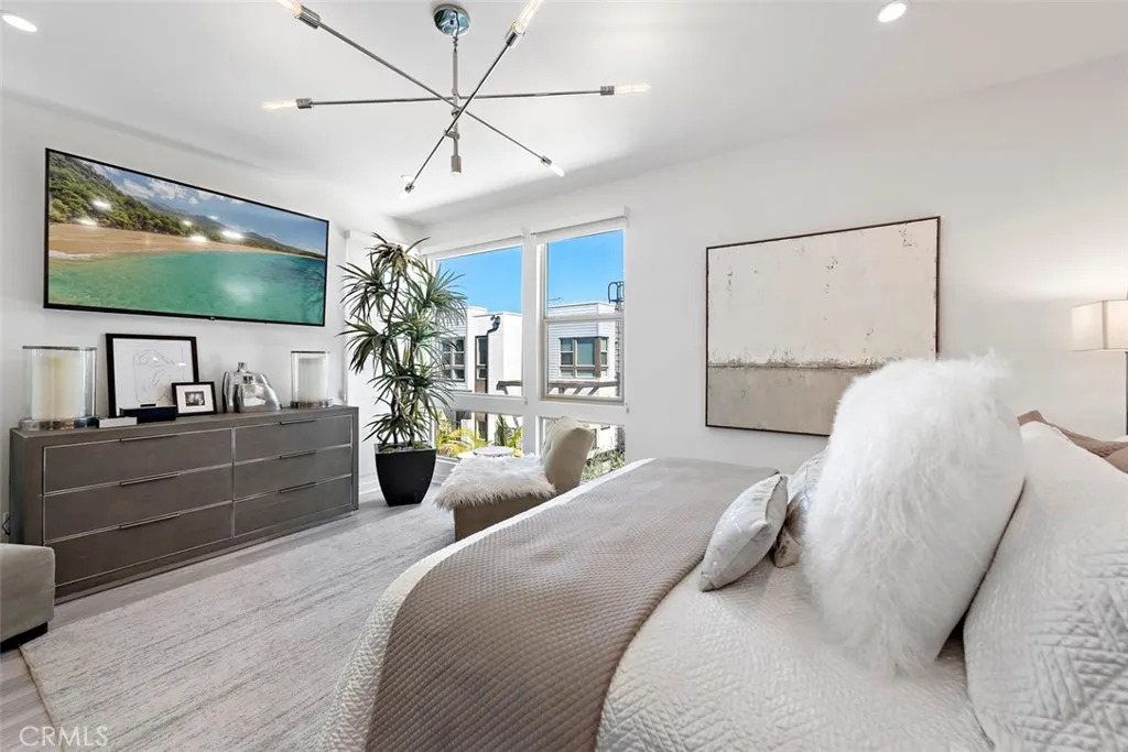 Irvine, California 92614, United States, 4 Bedrooms Bedrooms, ,4 BathroomsBathrooms,Residential,Active,201785