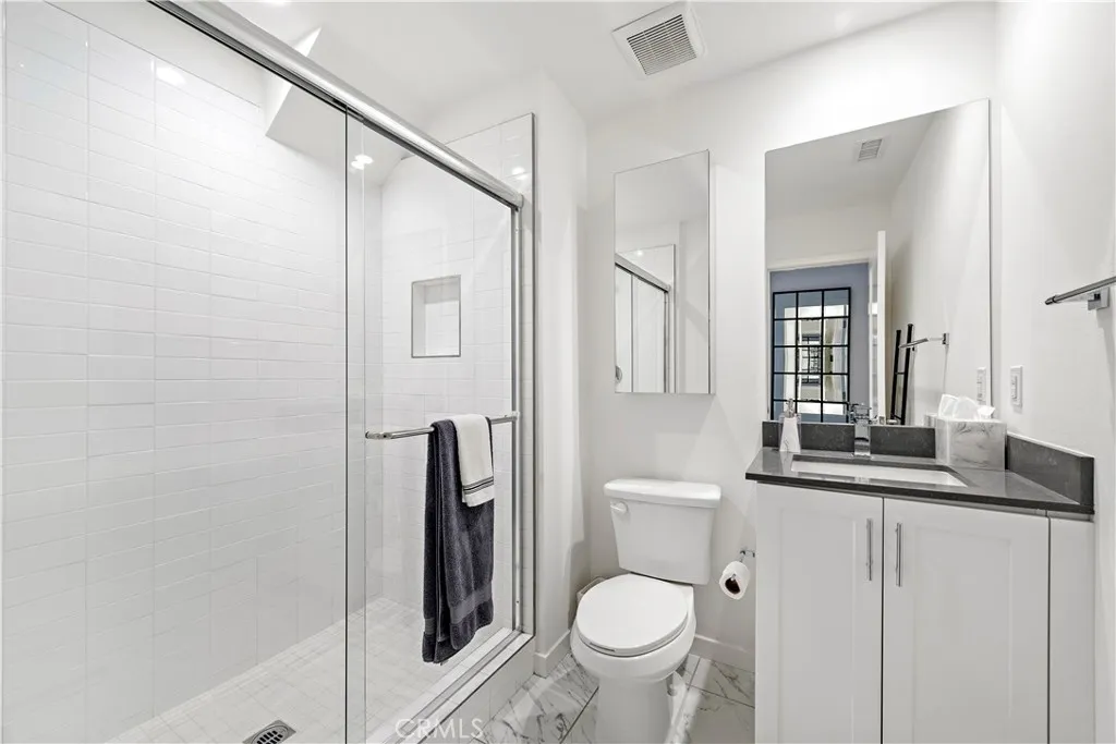 Irvine, California 92614, United States, 4 Bedrooms Bedrooms, ,4 BathroomsBathrooms,Residential,Active,201785