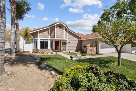 Photo of 15219 Poppy Meadow St, Canyon Country, CA 91387 (MLS # SR26090723)