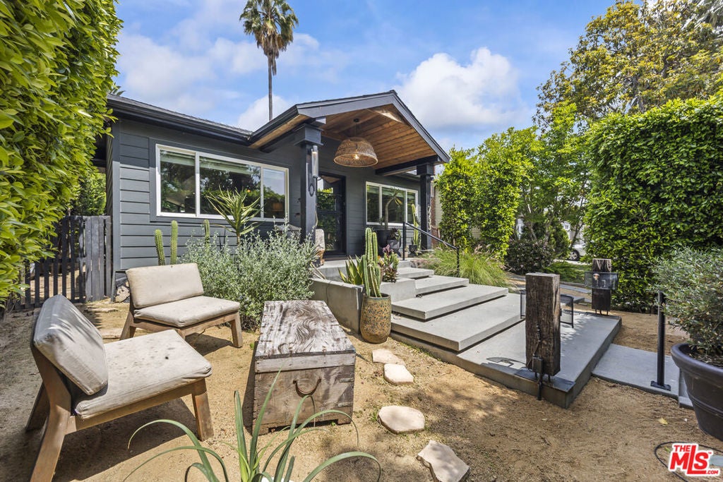 Photo of 7733 Lexington Avenue, West Hollywood, CA 90046 (MLS # 26673087)