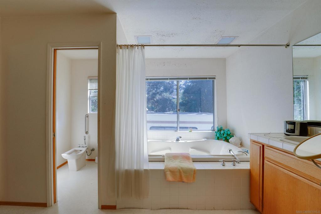 11446 Meadow Creek Road