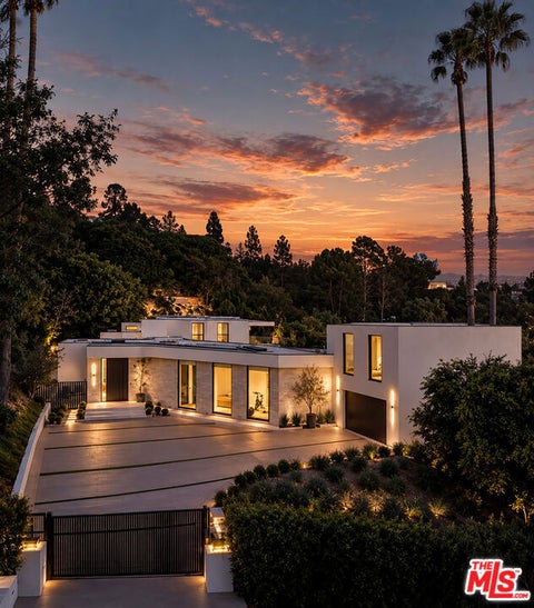 Photo of 525 Arkell Drive, Beverly Hills, CA 90210 (MLS # 26987515)