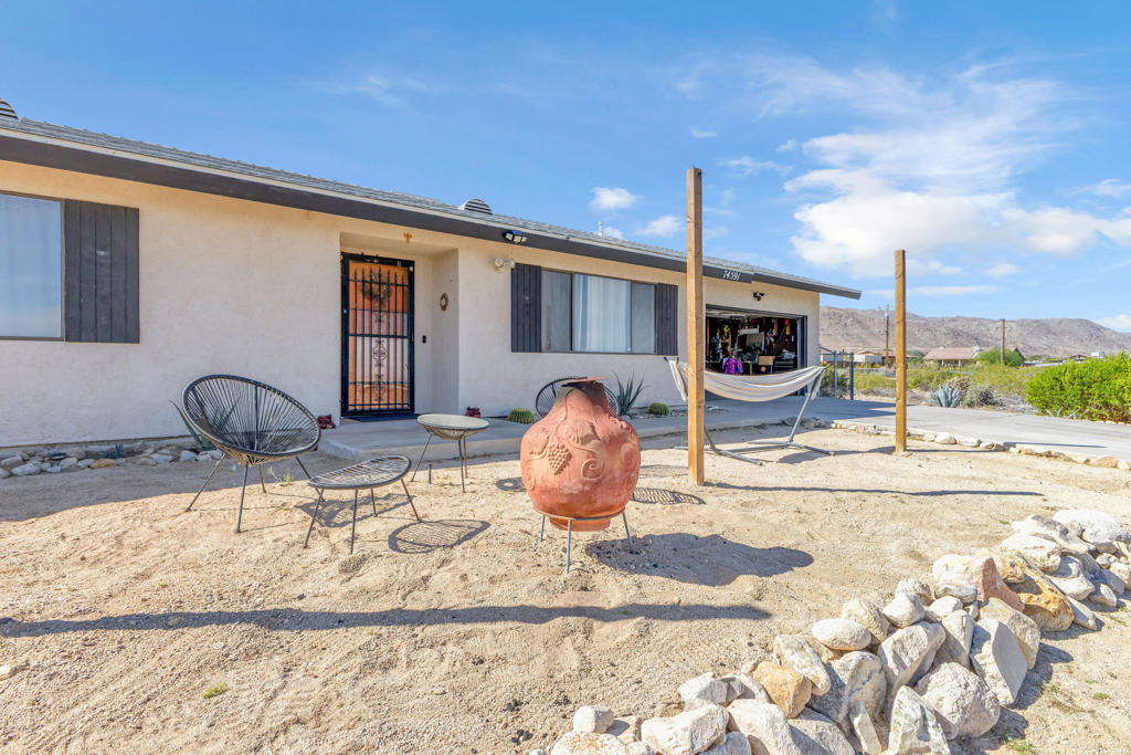 74591 Alta Loma Drive