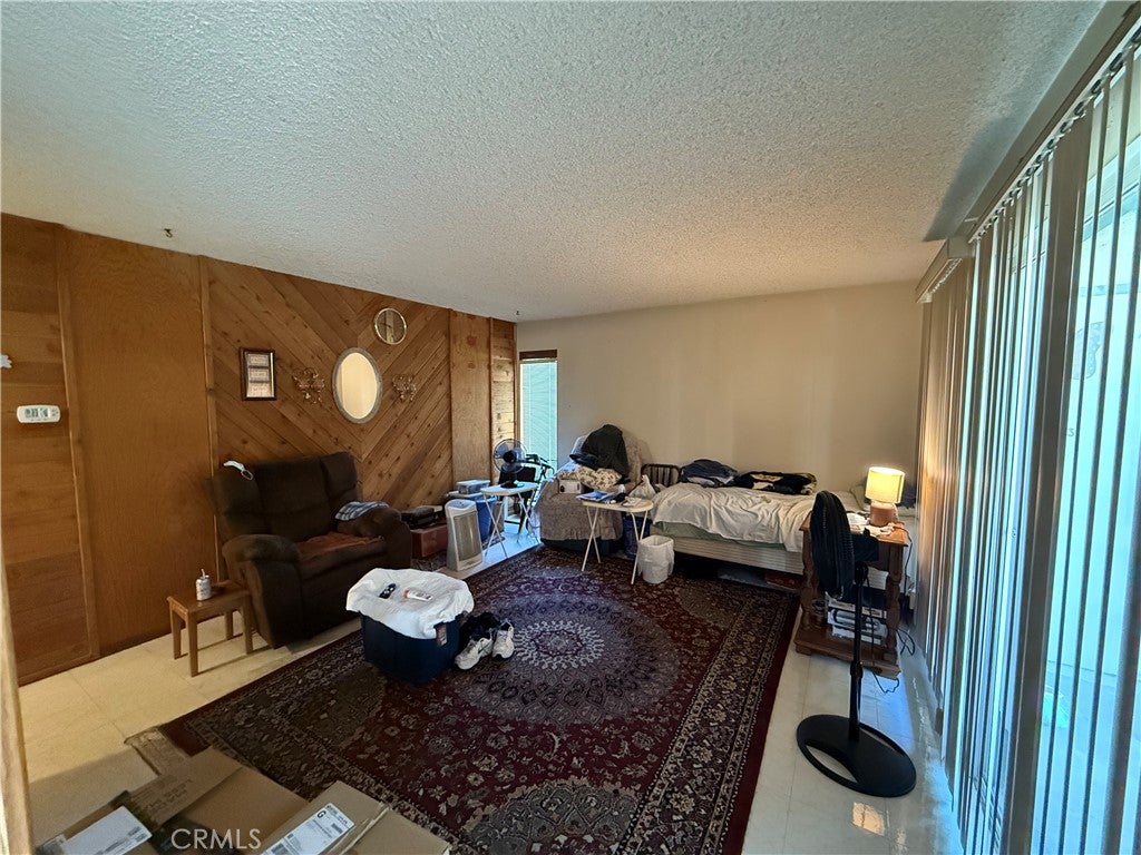 1817 E Grand Avenue 49