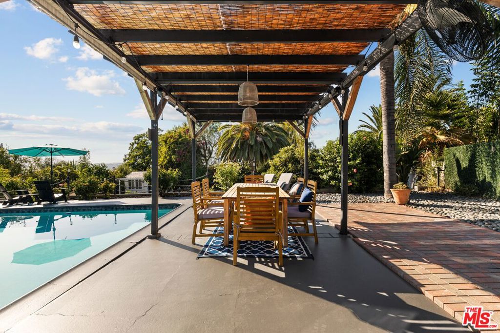 22505 Macfarlane Drive, Los Angeles CA 91364