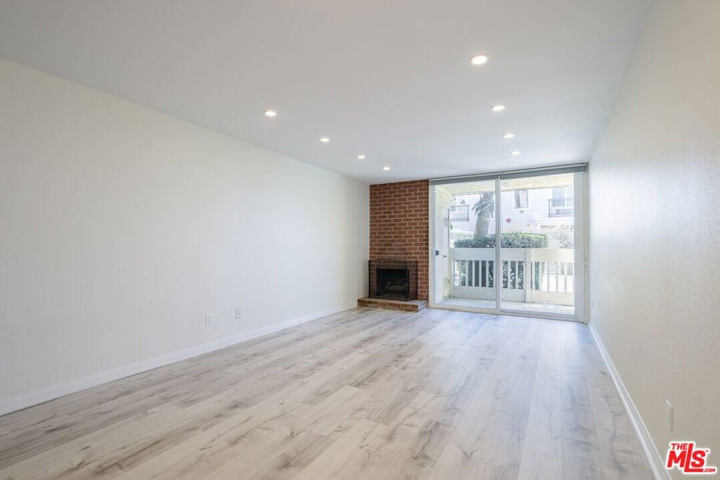 22 Navy Street 103