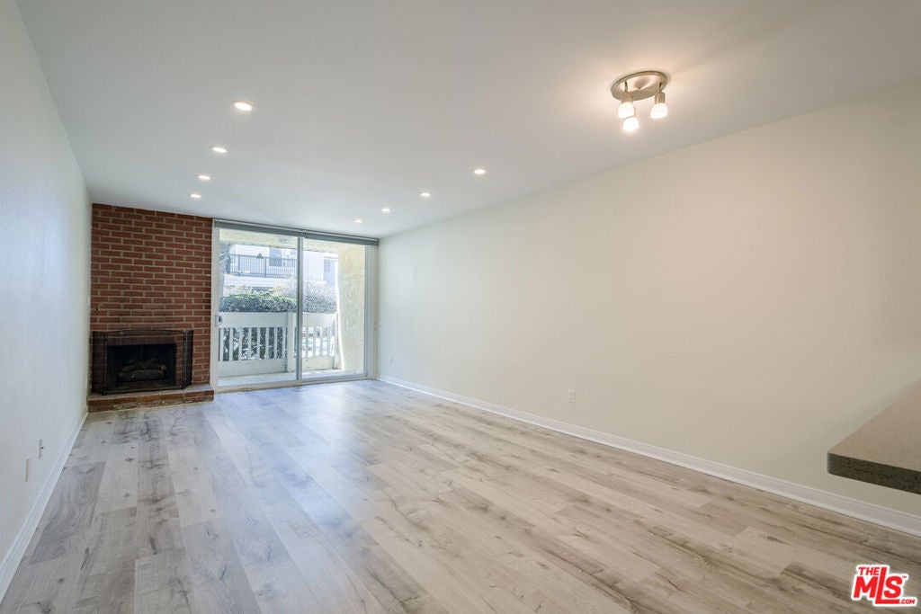 22 Navy Street 103