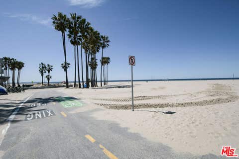 Photo of 22 Navy Street #103, Venice, CA 90291 (MLS # 26869485)