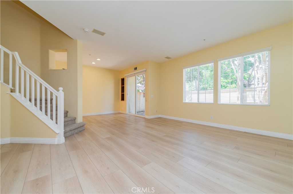 439 Ridgeway