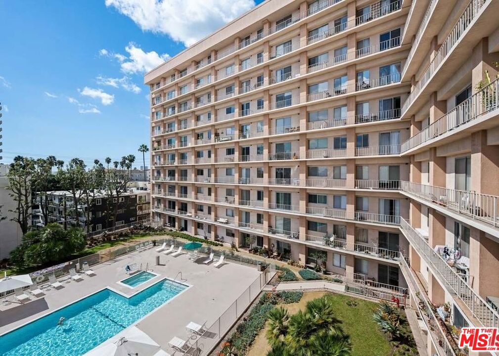100 S Doheny Drive 519, Los Angeles CA 90048