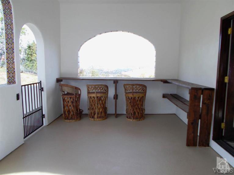 Ventu Park-124 - 124 - Residential Lease