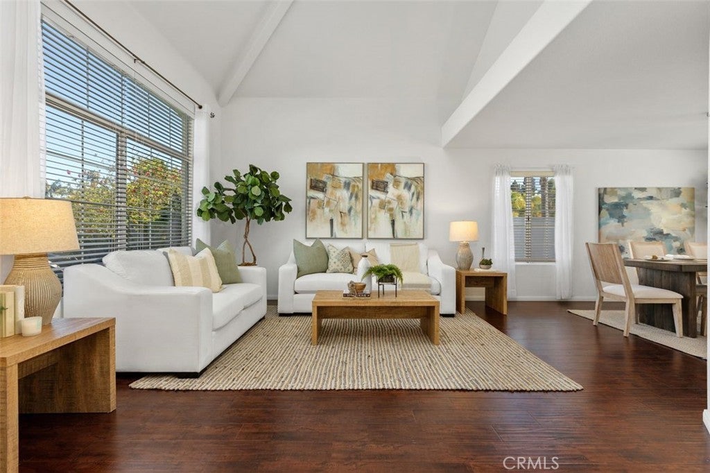 4294 Via Clemente