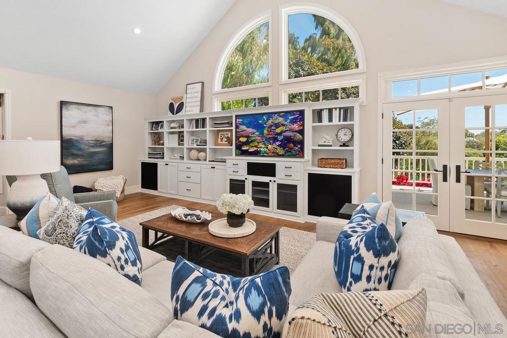 Del Mar - Residential