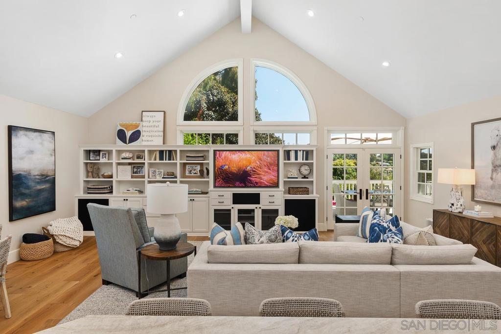 Del Mar - Residential