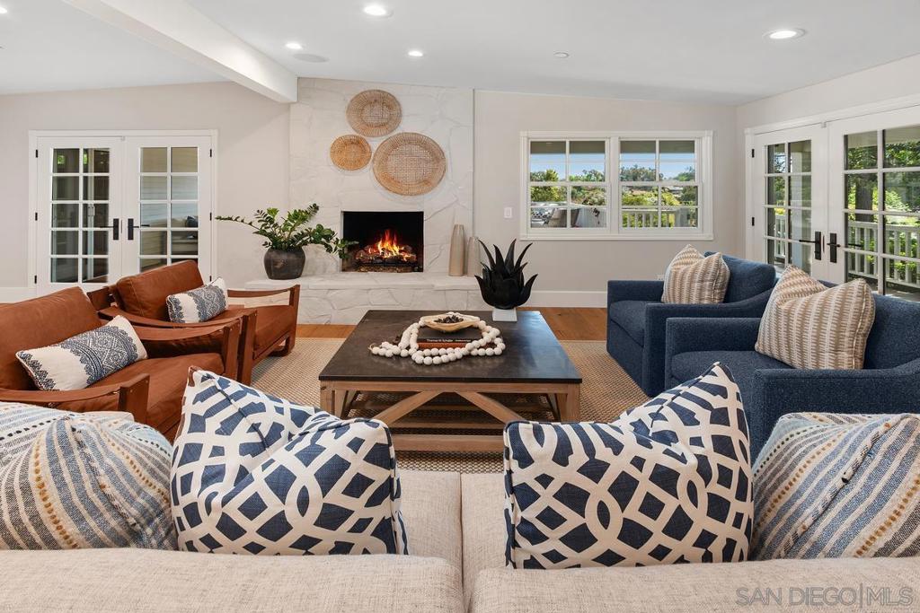 Del Mar - Residential