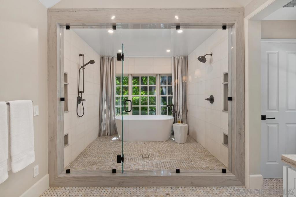 Del Mar - Residential