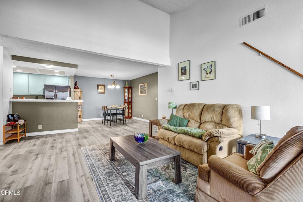15511 Sherman Way 32