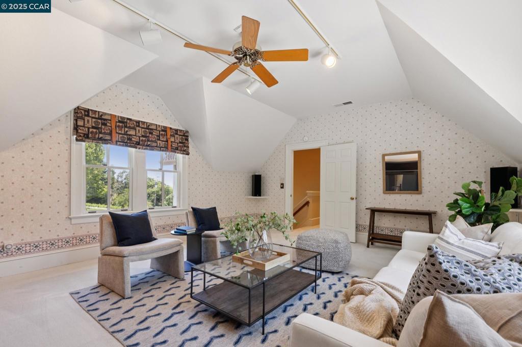 WESTSIDE DANVILL - Residential