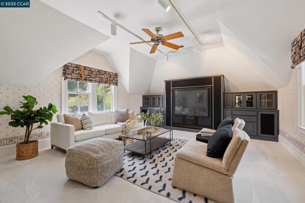 WESTSIDE DANVILL - Residential