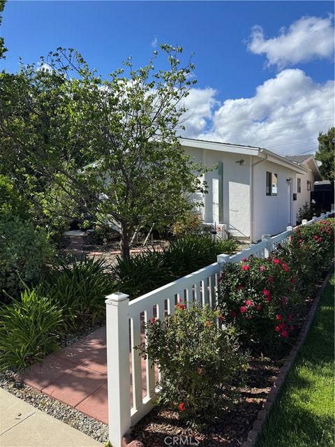 Photo of 23017 Gilmore street St, West Hills, CA 91307 (MLS # SR26078390)