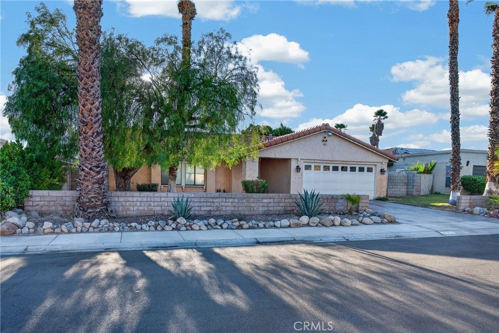 27055 Avenida Quintana
