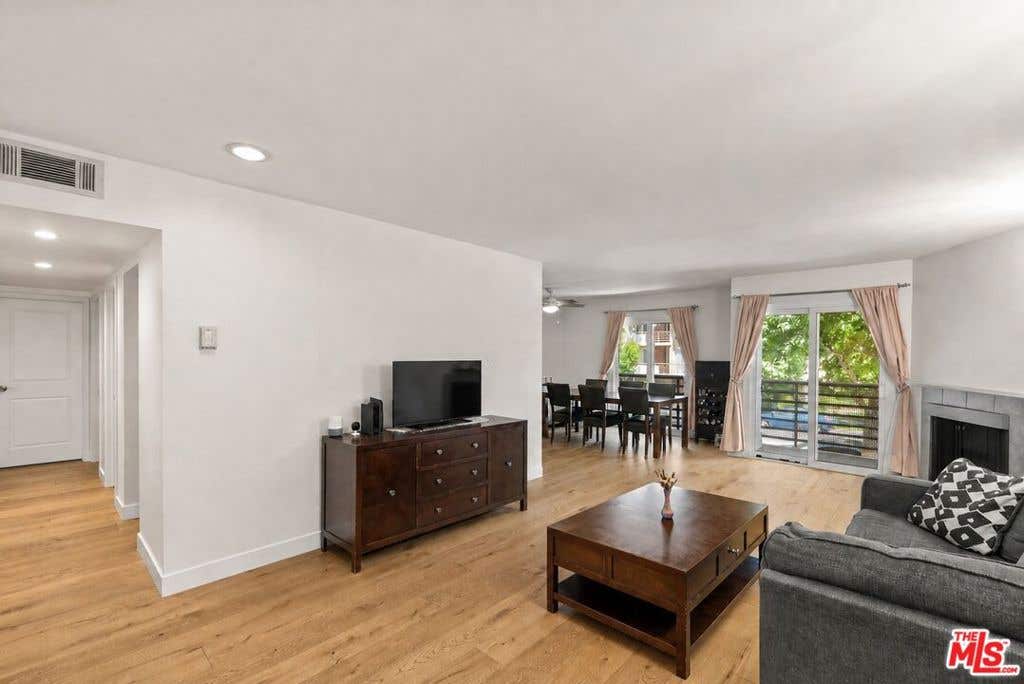 Photo of 1515 S Beverly Drive #201, Los Angeles, CA 90035 (MLS # 26867395)