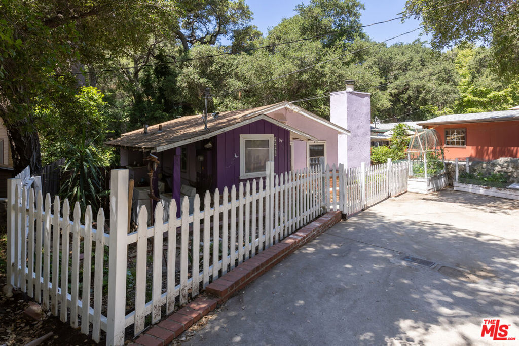 12205 Spring Trail