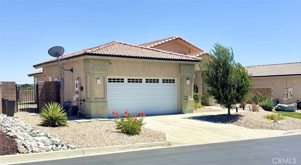 8422 Meadows